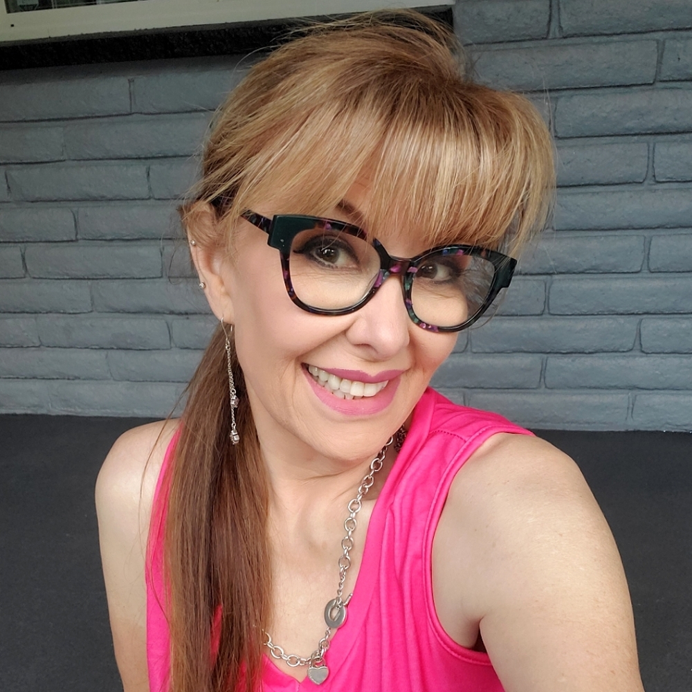 Meet your Posher, Vicki